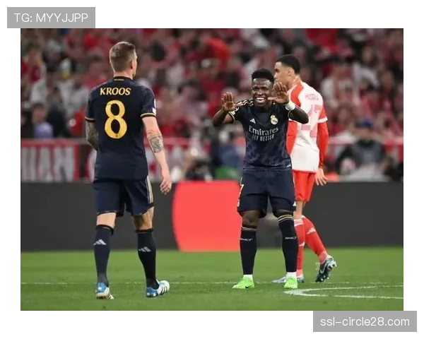 皇马对阵拜仁上半场结束,双方1-1战平,维尼修斯、凯恩分别建功 皇马对阵拜仁上半场结束,双方1-1战平,维尼修斯、凯恩分别建功