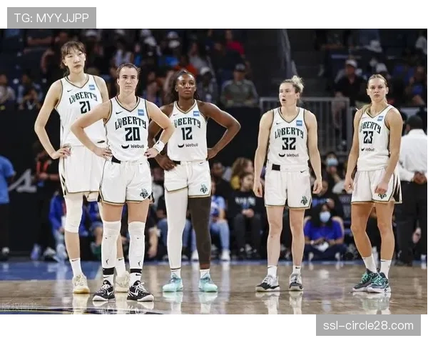 自由人客场之旅通讯:背靠背作战下的体能管理与连胜延续 自由人客场之旅通讯:背靠背作战下的体能管理与连胜延续