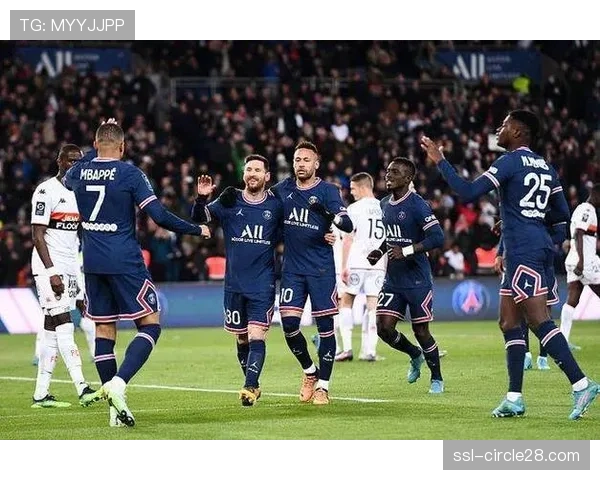 布雷斯特客场0-4惨败巴黎FC，防线形同虚设